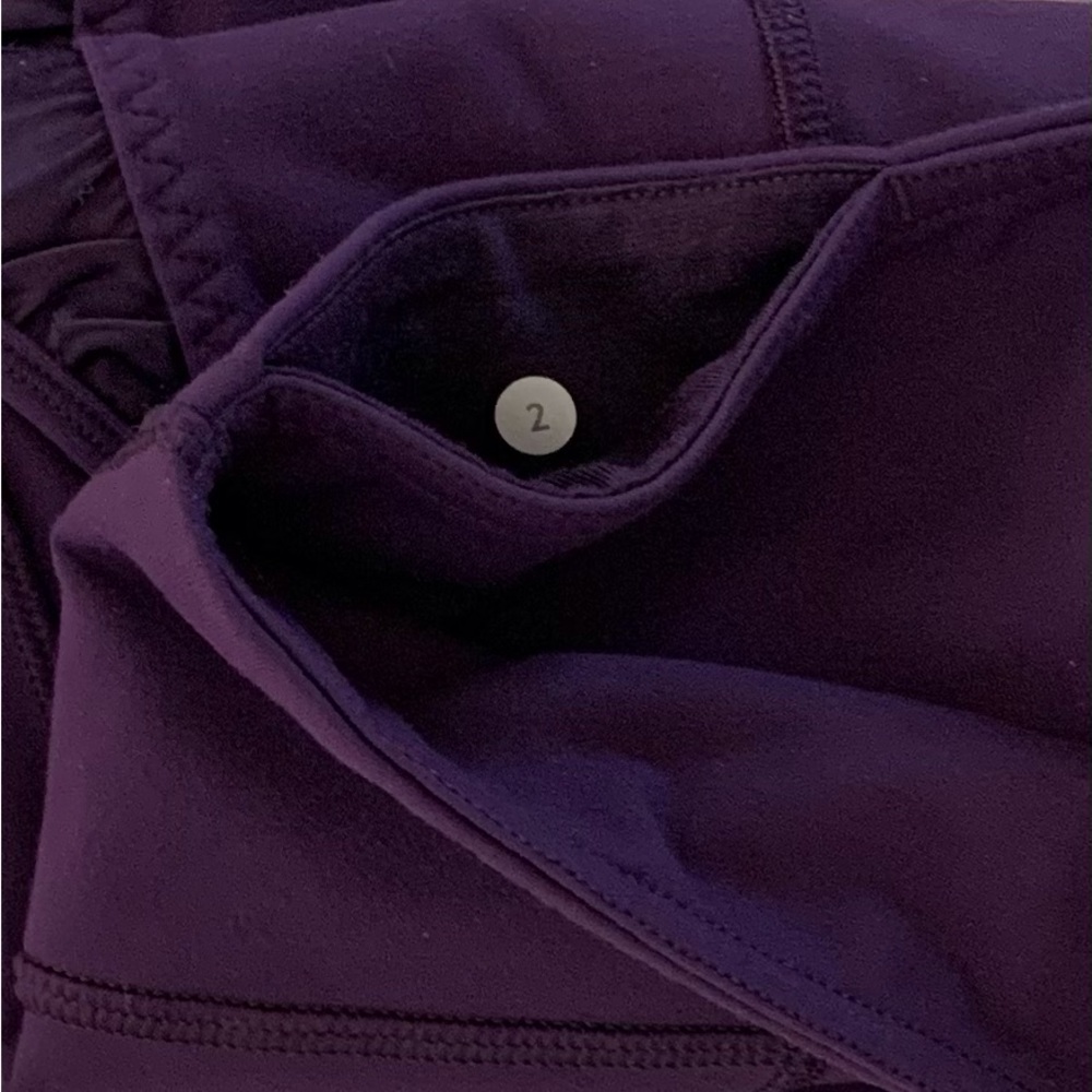 Lululemon Purple Side Gathered Satin Detail Leggings Sz 2 - Picture 12 of 13